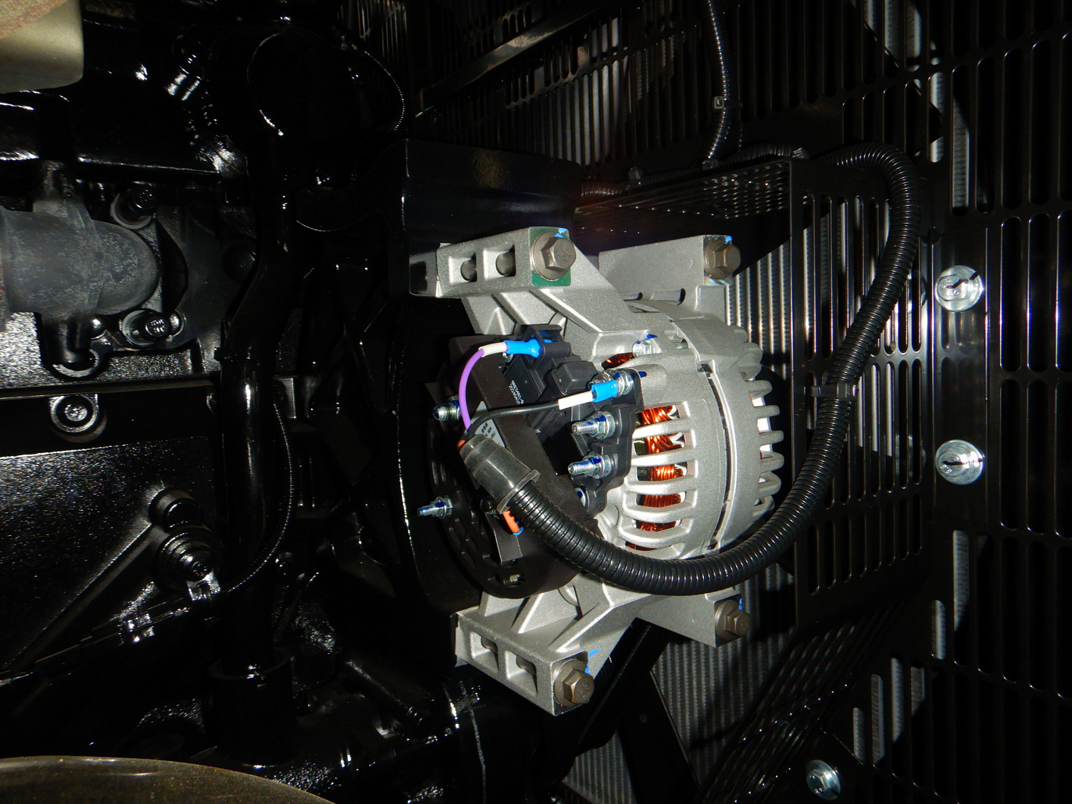 Дизельный генератор Energo AD500-T400C-S